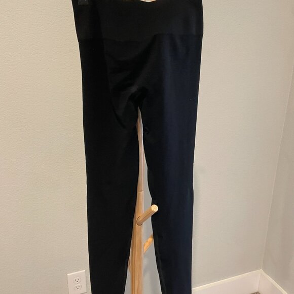 Alphalete Amplify Leggings - Picture 2 of 3